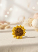 Handmade Sunflower Magnet – Realistic Flower Fridge Decor showcasing a bright crochet sunflower design.
